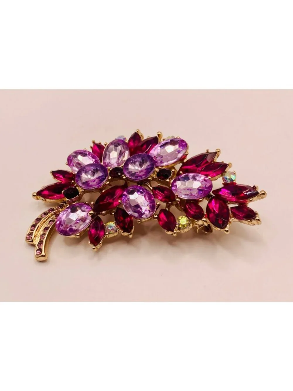 Vintage Style Gold-Tone Brooch Purple Rhinestones Floral Design -18B